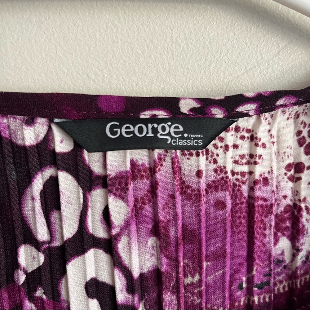 3/$40 Size Xl George short sleeve Dressy Tee Shirt - Picture 4 of 4